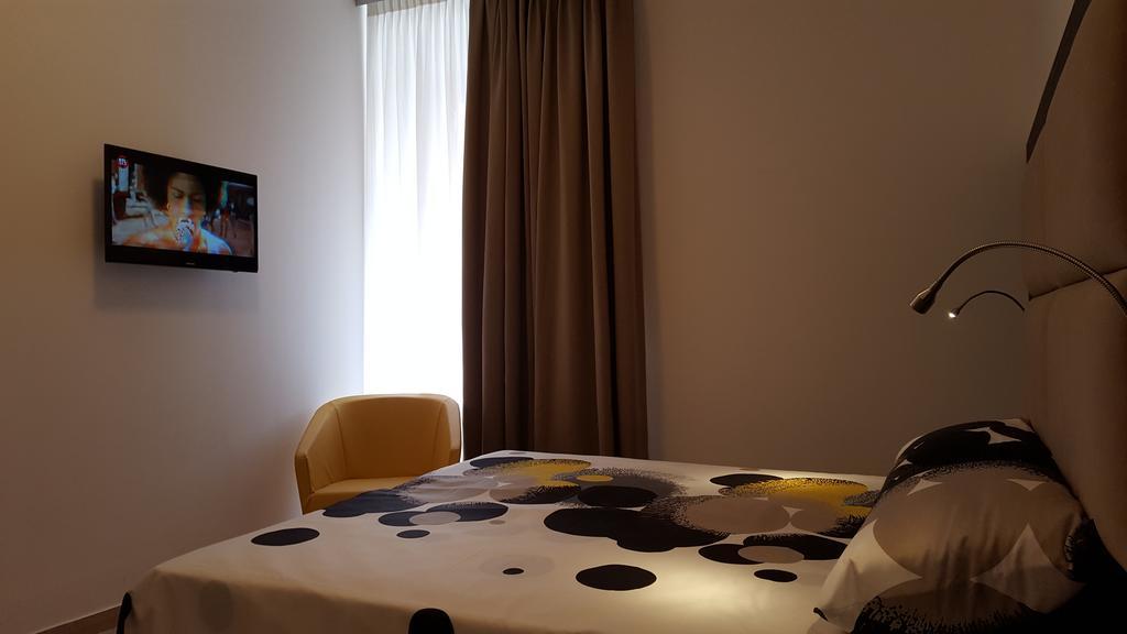 Una Finestra Su Monti Rome Bagian luar foto