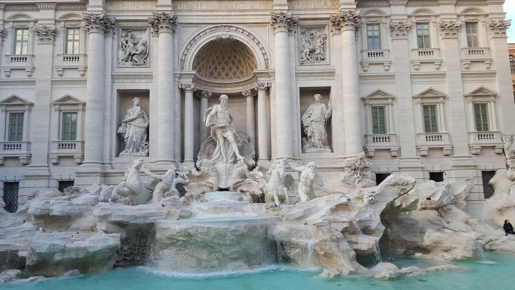 Una Finestra Su Monti Rome Bagian luar foto