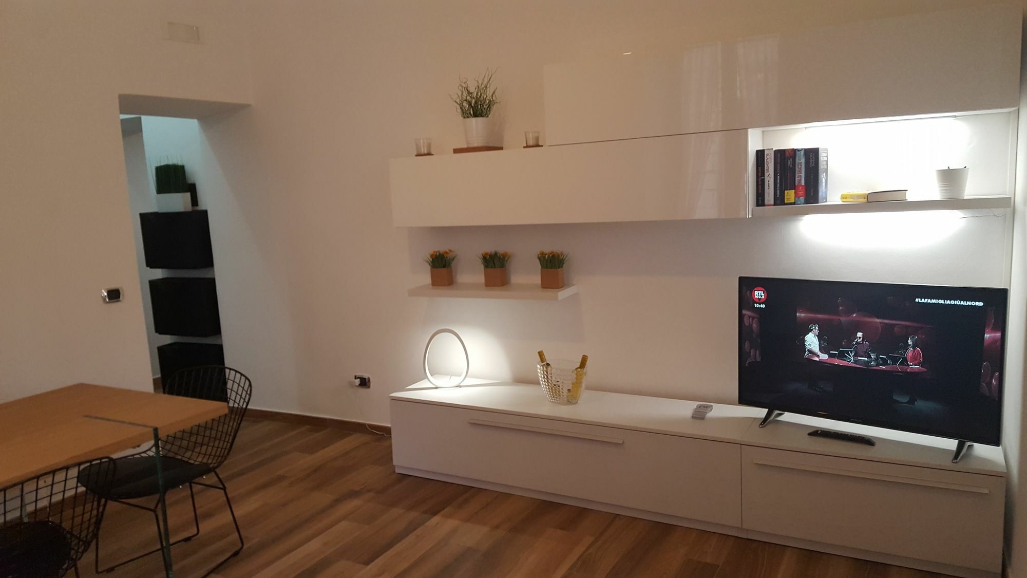 Una Finestra Su Monti Rome Bagian luar foto